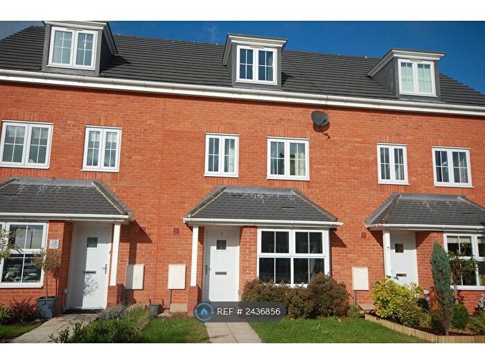 4 Bedroom Terraced House To Rent In Clydesdale Drive, Chorley, PR7