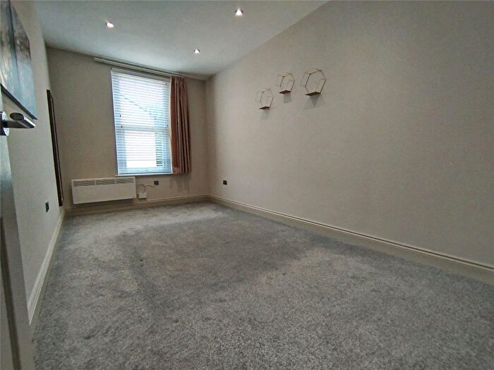 1 Bedroom Flat To Rent In Church Walk, Peterborough, Cambridgeshire, PE1