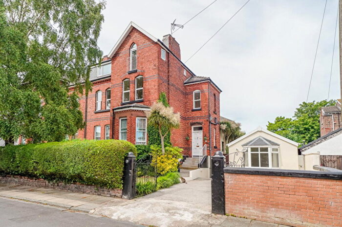 5 Bedroom Semi Detached House For Sale In Walton Park, Liverpool, L9