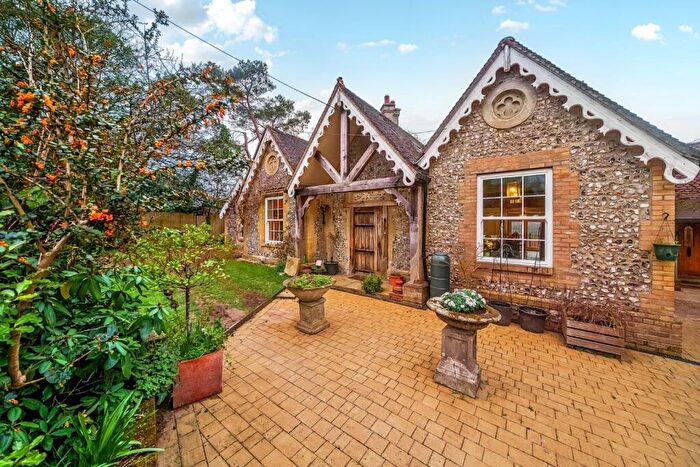 4 Bedroom Bungalow For Sale In Church Road, Bishopstoke, Eastleigh, Hampshire, SO50