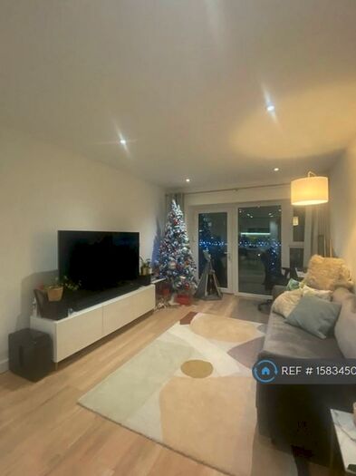 2 Bedroom Flat To Rent In Fermont House, London, NW9