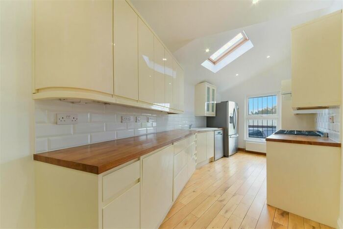 3 Bedroom Flat To Rent In Haydons Road, London, SW19