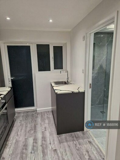 2 Bedroom Terraced House To Rent In Beam Avenue Dagenham United Kingdom, Dagenham, Essex, RM10