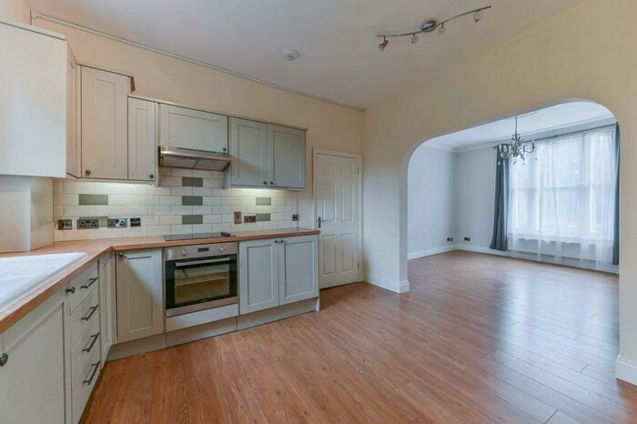 Studio To Rent In Montague Road, Croydon, CR0