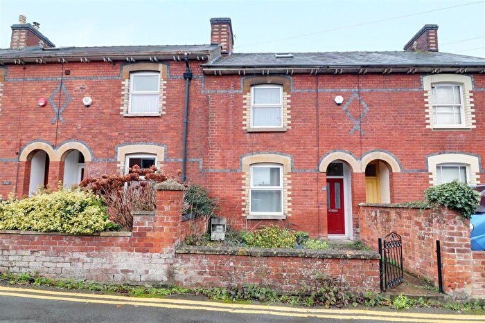 2 Bedroom Terraced House For Sale In Burdett Road, Stonehouse, GL10