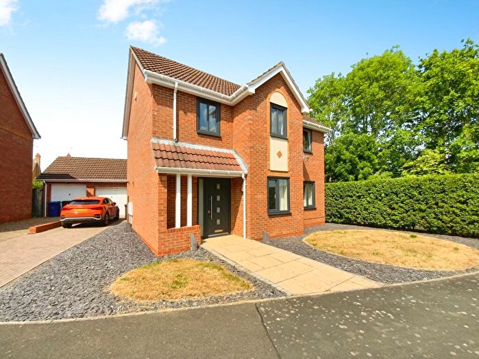 3 Bedroom Detached House For Sale In Daubeney Avenue, Saxilby, LN1