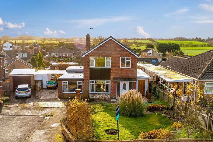 3 Bedroom Detached House For Sale In Sedge Rise, Tadcaster, LS24