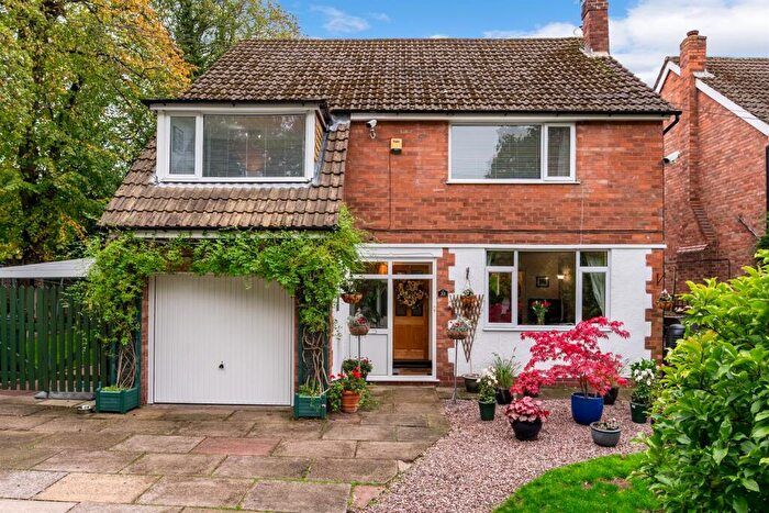 5 Bedroom Detached House For Sale In Moss Lane, Sale, M33