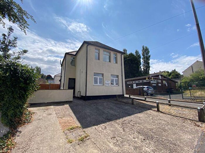 2 Bedroom Flat To Rent In Watsons Green Road, Dudley, DY2