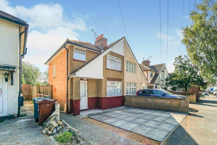 3 Bedroom House To Rent In Hampden Road, Harrow, HA3