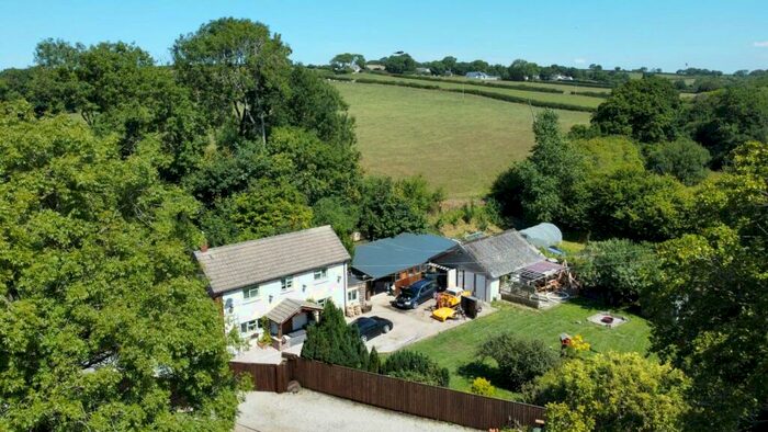 3 Bedroom Detached House For Sale In Holsworthy, Devon, EX22