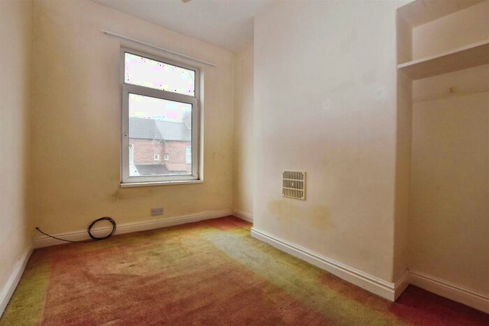 2 Bedroom Terraced House For Sale In Belvoir Street, Hull, HU5