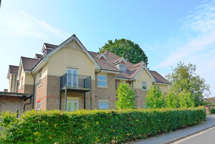3 Bedroom Flat To Rent In Hiltingbury, SO53