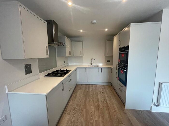 1 Bedroom Apartment To Rent In Woking, GU21