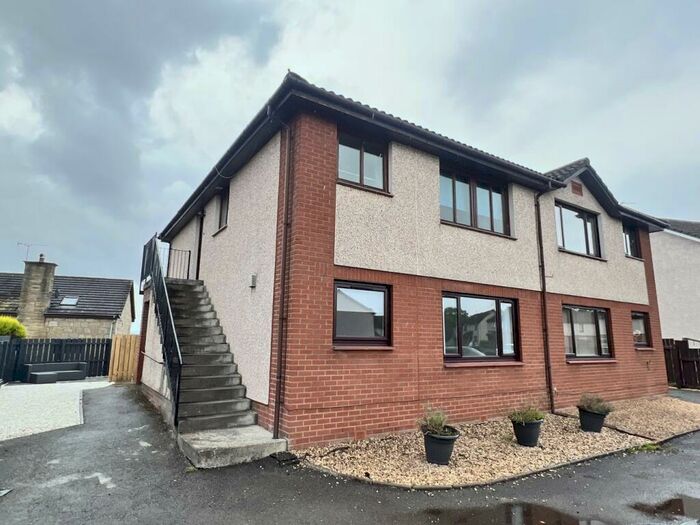 2 Bedroom Ground Flat To Rent In Colliers Road, Stirling, FK7