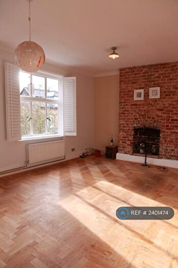 1 Bedroom Flat To Rent In Reigate, Reigate, RH2