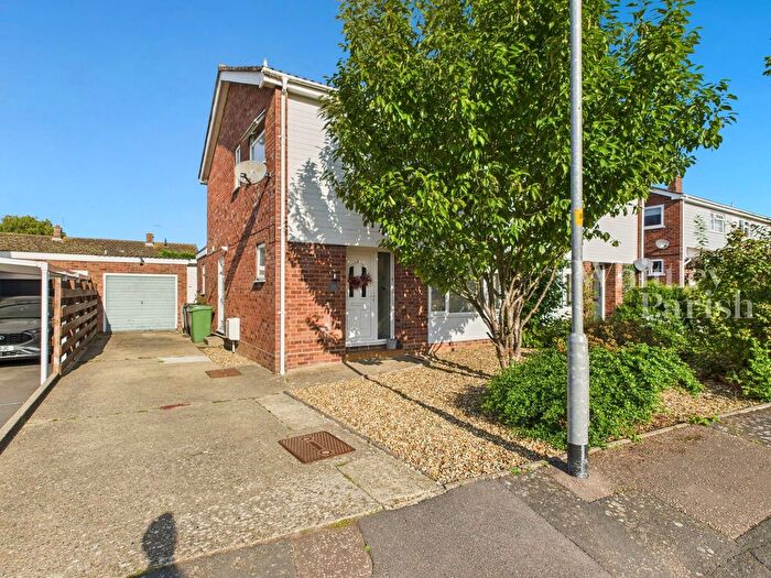 3 Bedroom Semi Detached House For Sale In Champneys Road, Diss, IP22