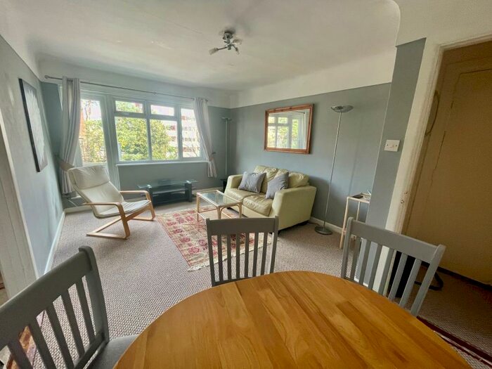 1 Bedroom Flat To Rent In Berkley Manor, Poole Road, BH12