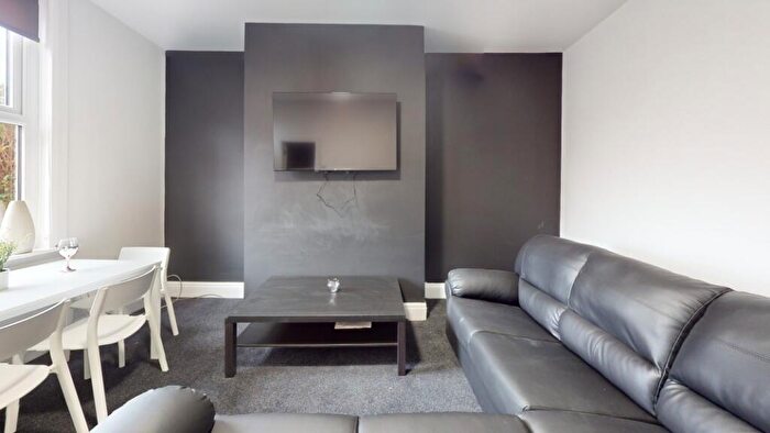 3 Bedroom Terraced House To Rent In Royal Park Grove, Hyde Park, Leeds, LS6