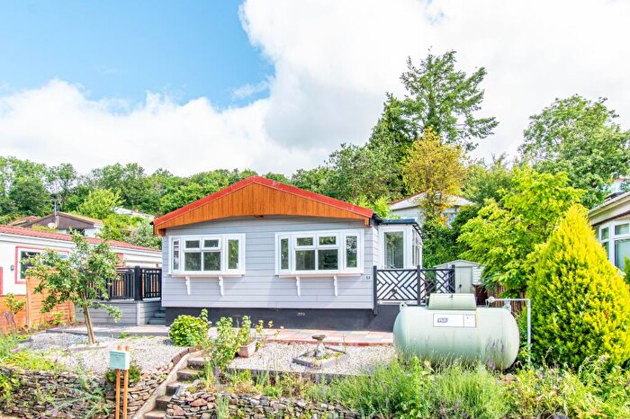 2 Bedroom Park Home For Sale In St. Dominic Park, Harrowbarrow, PL17