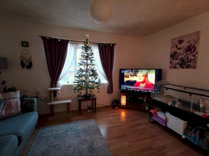 1 Bedroom Flat To Rent In Lichfield Road, Rushall, Walsall, WS4