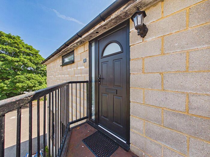 1 Bedroom Apartment To Rent In Westway, Caterham, CR3