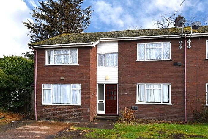 4 Bedroom Property To Rent In Oakhouse Road, Bexleyheath, DA6