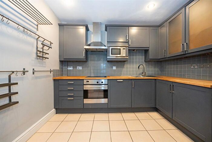 2 Bedroom Flat To Rent In Arndale Centre, Market Street, Manchester, M2