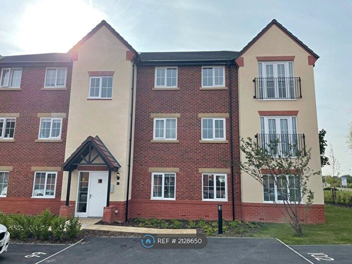 2 Bedroom Flat To Rent In Laurel Place, Henhull, Nantwich, CW5