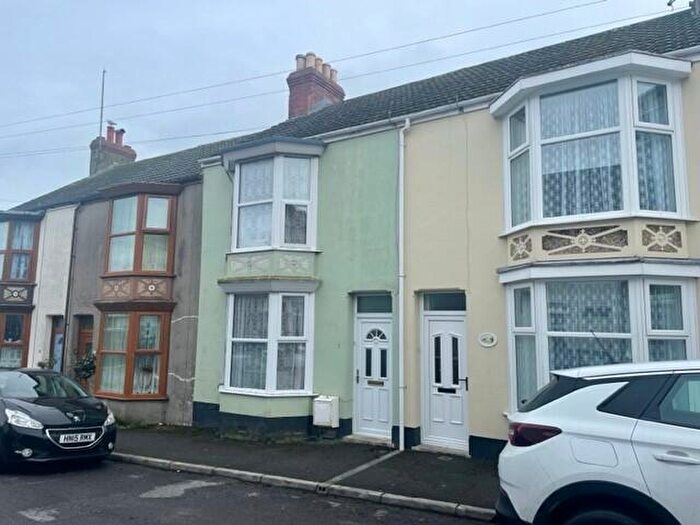 3 Bedroom Terraced House To Rent In Channel View Road - Portland, DT5