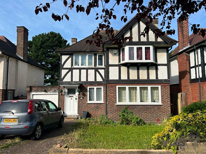 1 Bedroom Property To Rent In Barn Rise, Wembley, HA9