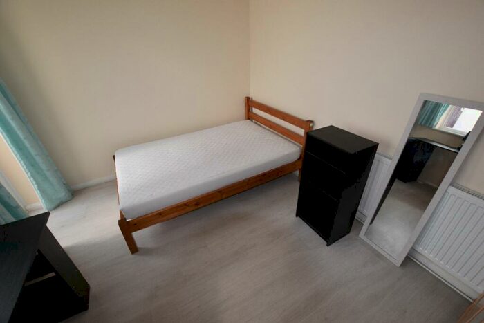 4 Bedroom Terraced House To Rent In Bedroom Student House - City Centre, CT1