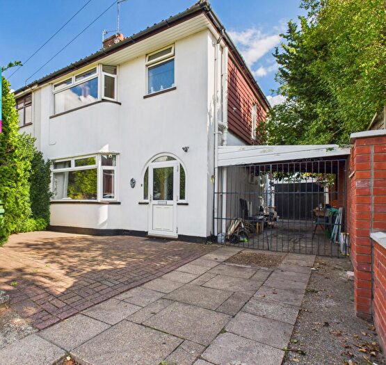 3 Bedroom Semi-Detached House For Sale In Heather Avenue, Hellesdon, Norwich, NR6
