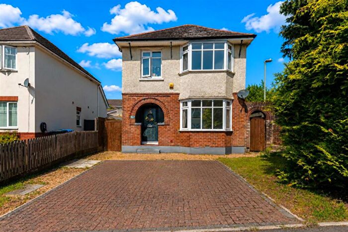 3 Bedroom Detached House For Sale In Good Road, Poole, BH12