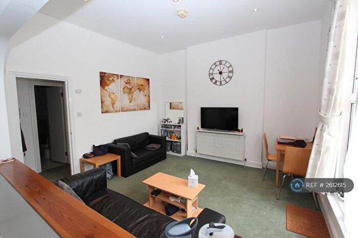 1 Bedroom Flat To Rent In Caledonian Road, London, N1