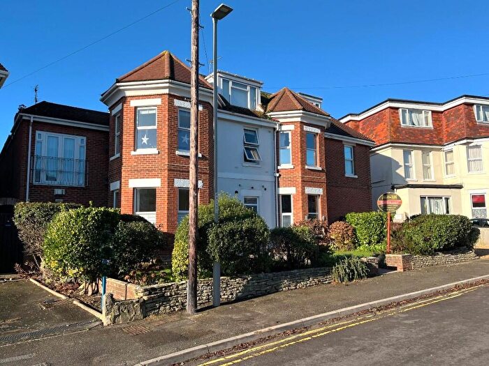 1 Bedroom Flat For Sale In Burlington Road, Swanage, Dorset, BH19