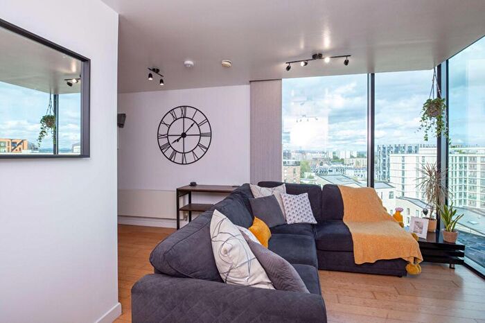 1 Bedroom Apartment For Sale In Great Ancoats Street, Manchester, M4