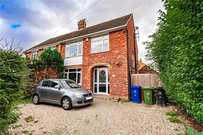 3 Bedroom Semi Detached House For Sale In St. Martins Crescent, Grimsby, DN33