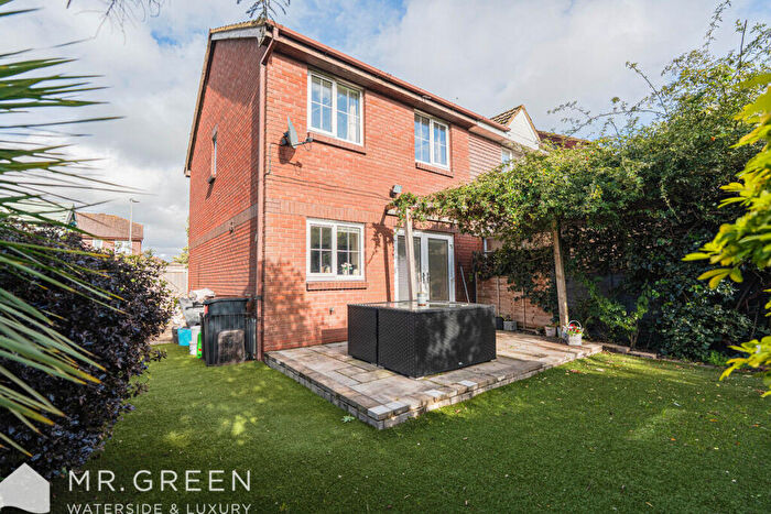 3 Bedroom Semi-Detached House For Sale In Ladysmith Close, Christchurch, Dorset, BH23