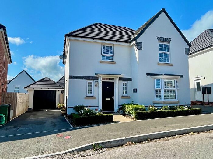 4 Bedroom Detached House For Sale In Rhodfa'r Hurricane, St. Athan, Vale Of Glamorgan, CF62