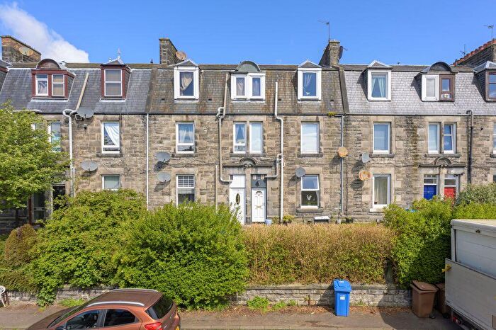 1 Bedroom Flat For Sale In Rose Street, Dunfermline, KY12