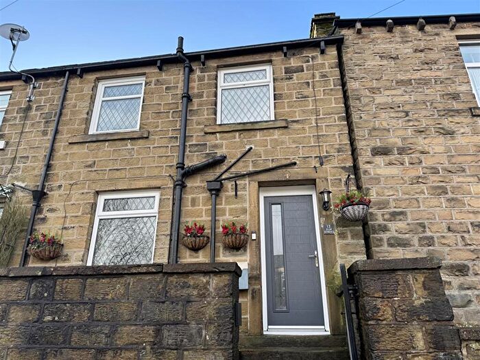 2 Bedroom Terraced House For Sale In Elm Street, Skelmanthorpe, Huddersfield, HD8