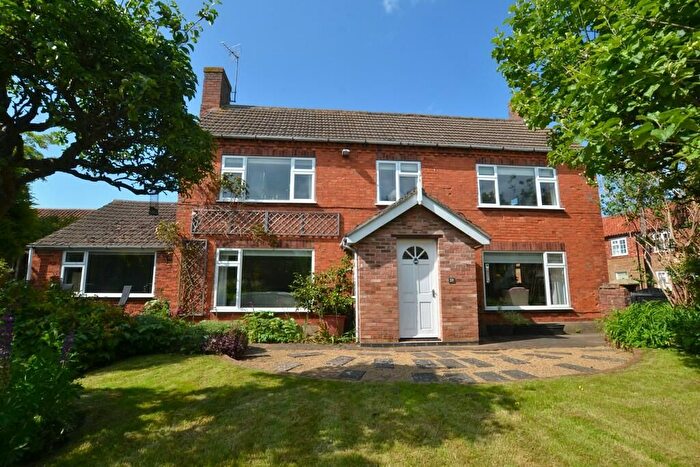 4 Bedroom Detached House For Sale In High Street, Great Gonerby, Grantham, NG31