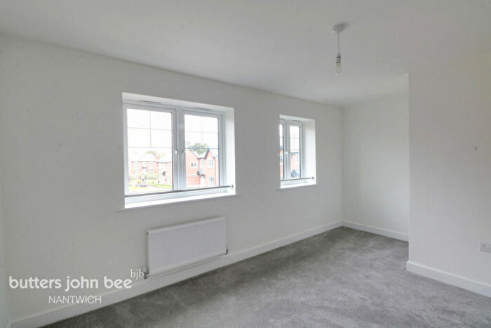 3 Bedroom Semi-Detached House For Sale In Henry Warren Place, Nantwich, CW5