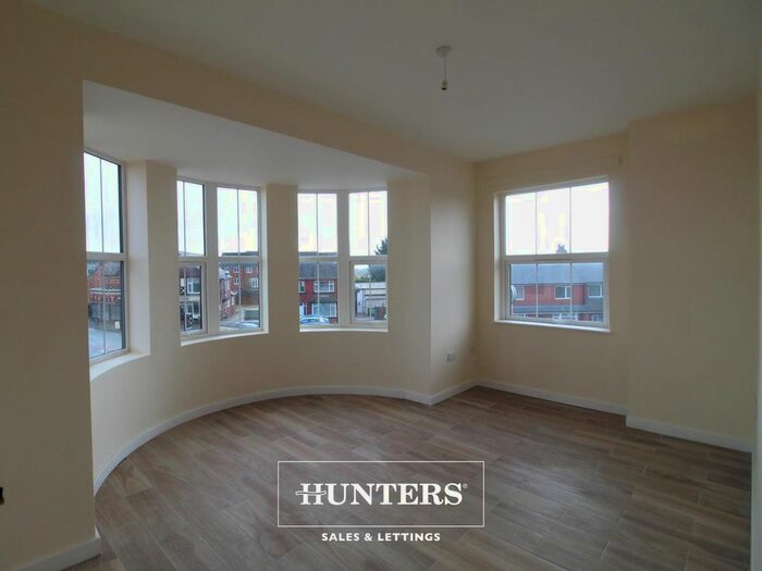 1 Bedroom Flat To Rent In Holywell Lane, Castleford, WF10