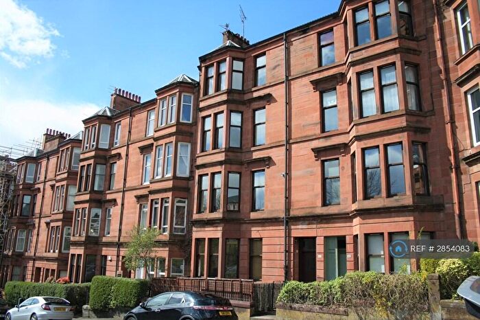 2 Bedroom Flat To Rent In Thornwood Drive, Glasgow, G11