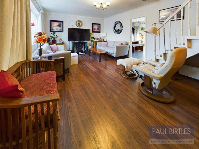 3 Bedroom Detached House For Sale In Woodsend Road South, Flixton, Trafford, M41