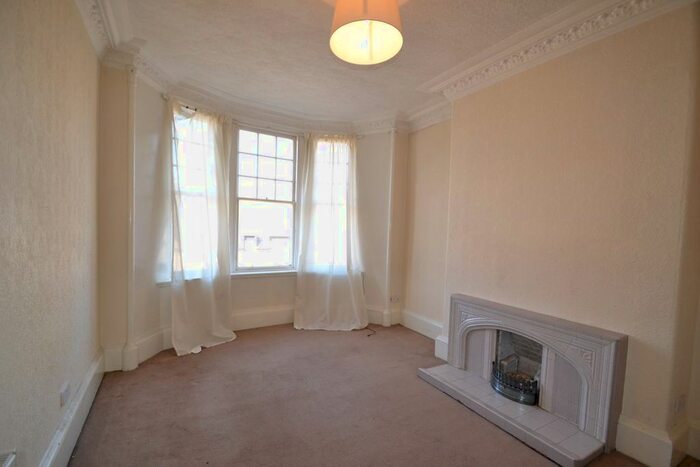 1 Bedroom Flat To Rent In Causeyside Street, Paisley, PA1