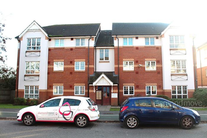 Studio To Rent In Williams Drive, Hounslow, TW3