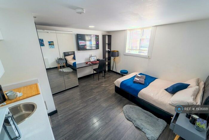 Studio To Rent In North Road, Selly Oak, Birmingham, B29